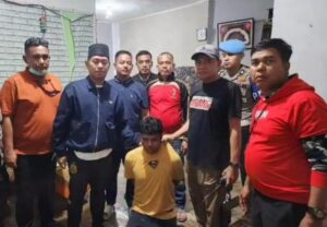 Tersangka saat diamankan